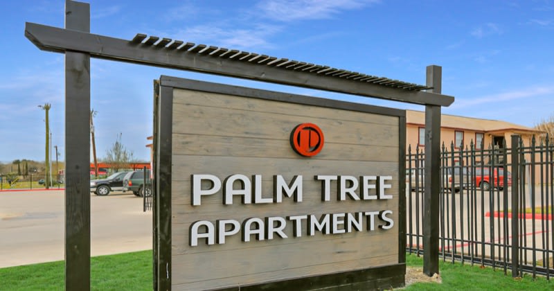 Palm Tree Apartments Image 1