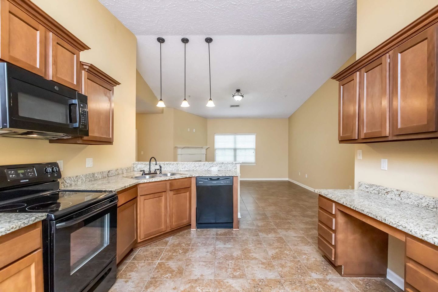 Stonewater Place Image 39