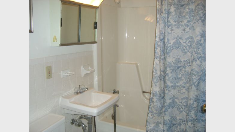 Newfield Towers Image 5