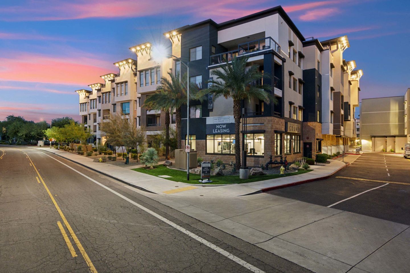 The Scottsdale Grand Apartments Image 12