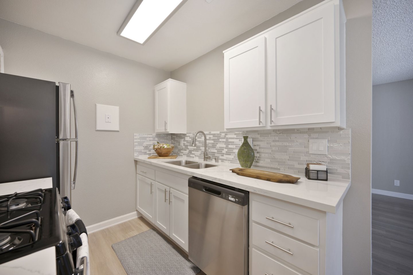 Pinewood Apartments Image 14