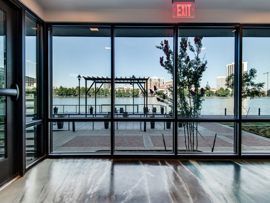 880 Lyn Image 35