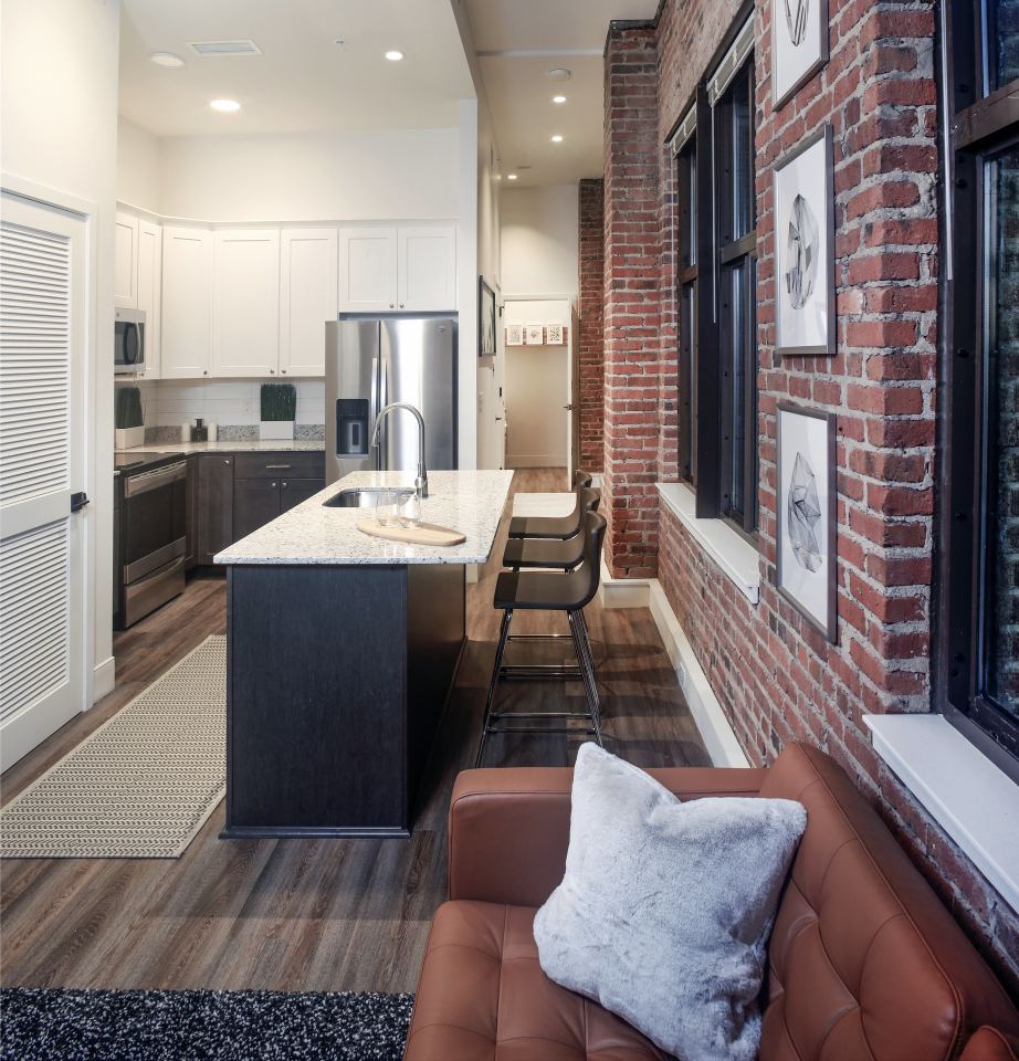 The Residences at Barnett Image 16