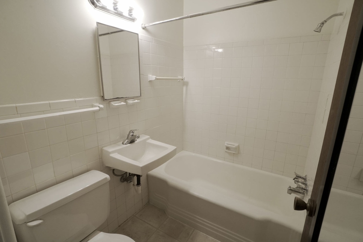 Minnehaha Apartments Image 15