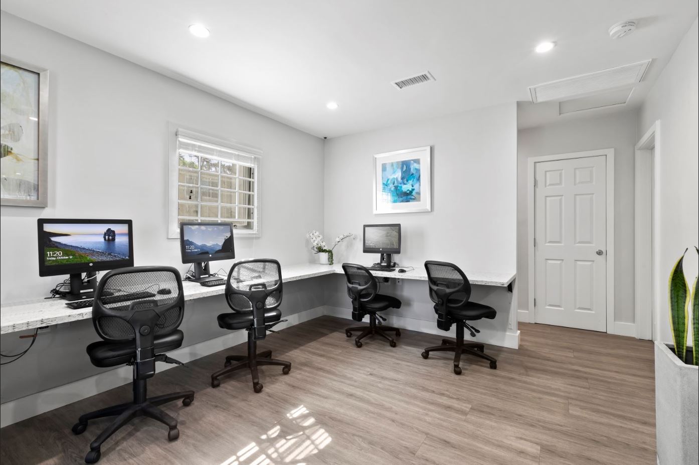 Gloria Homes Apartments Image 18