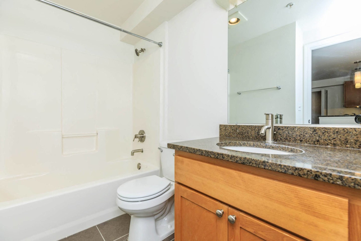 Delano Image 28
