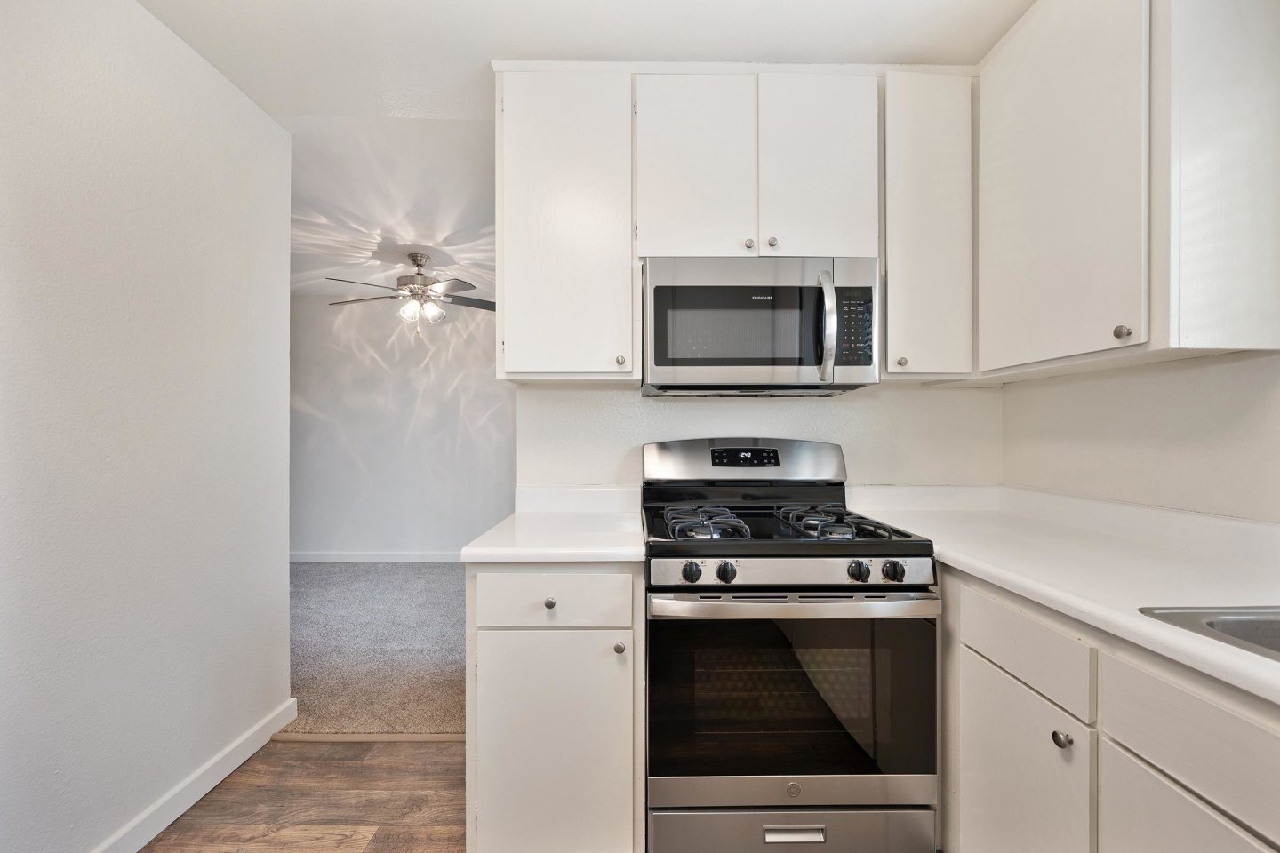 Elan Sea Lofts Image 4