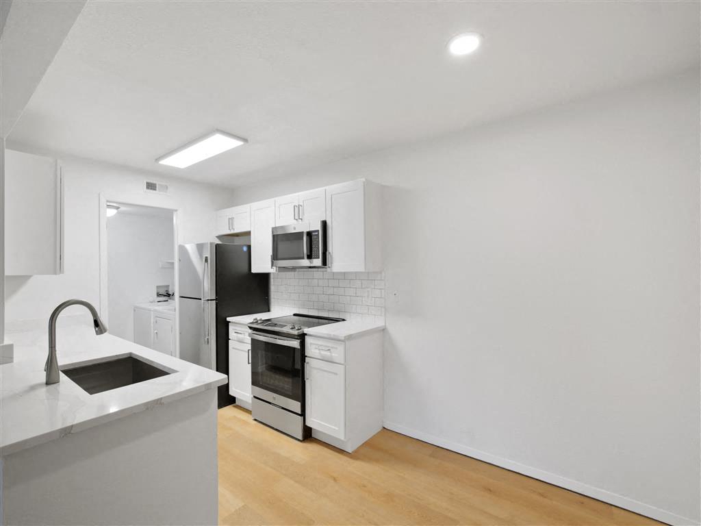 James Pointe Apartments Image 85