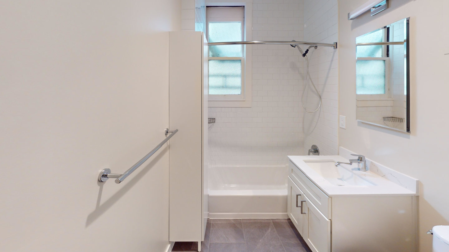 915 Pierce Image 13