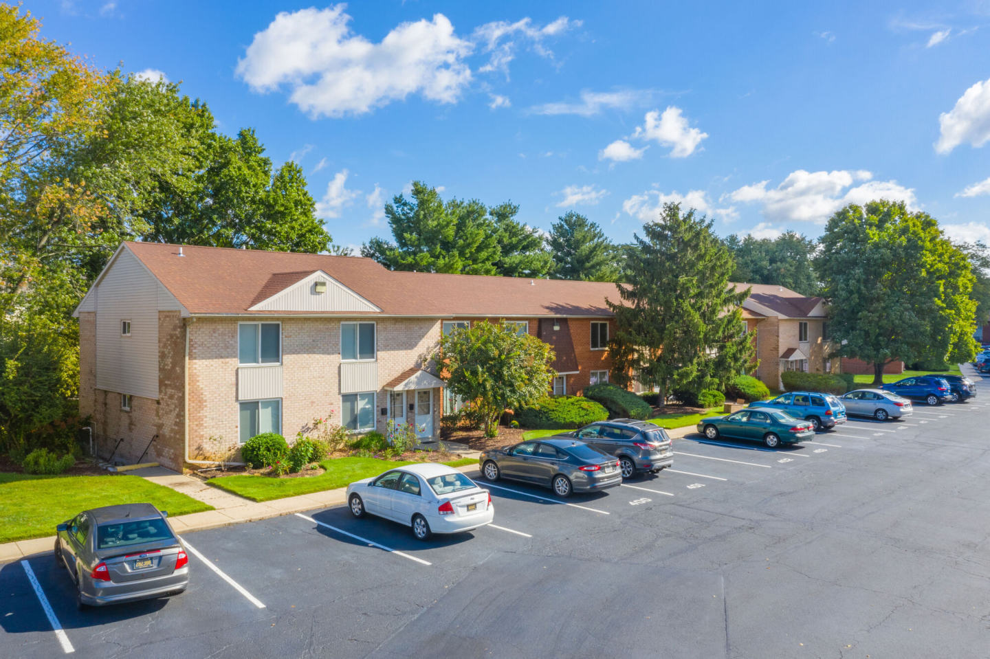 Lakeside Apartments Image 20