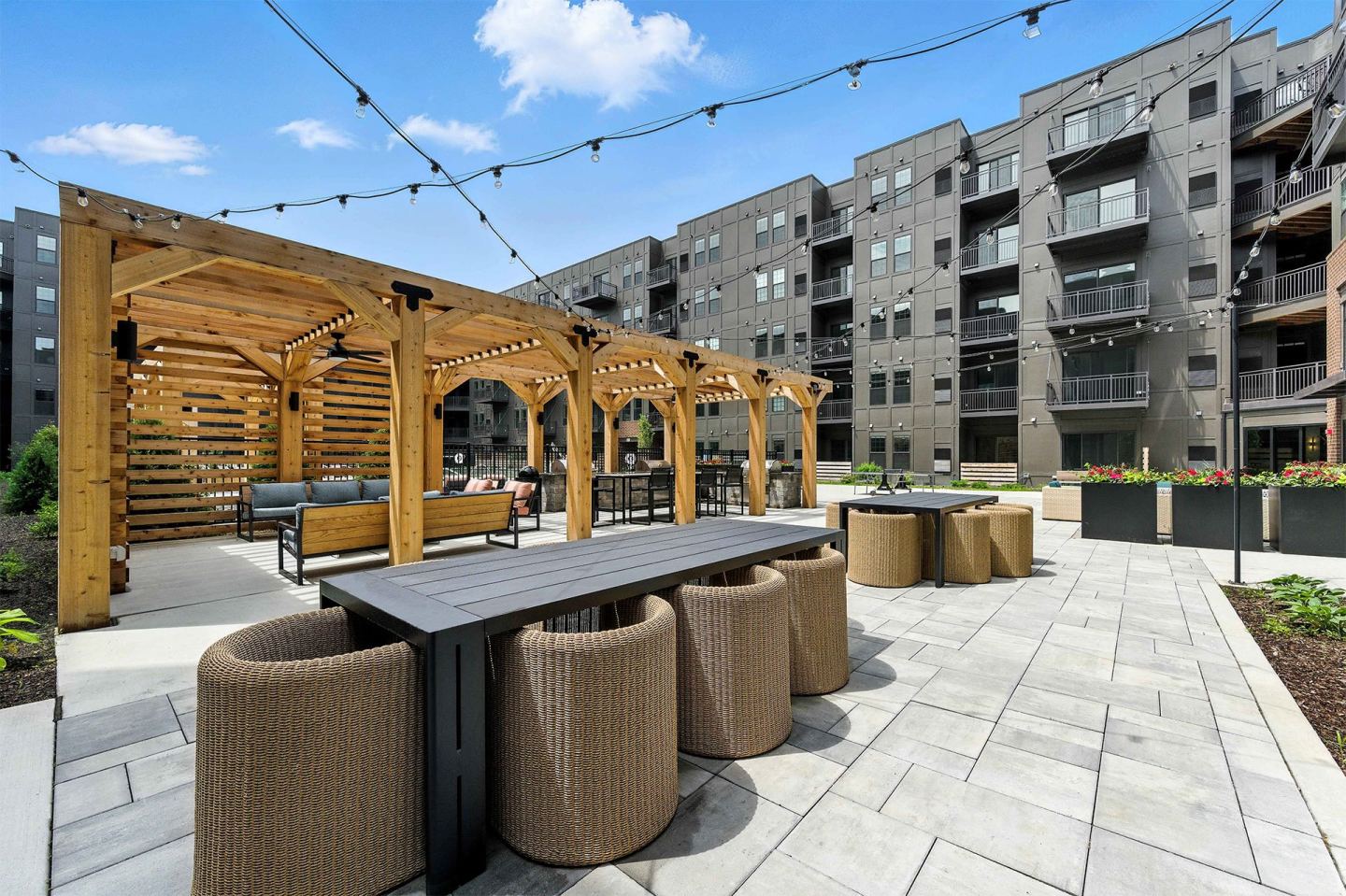 Metro 19 Apartments Image 44