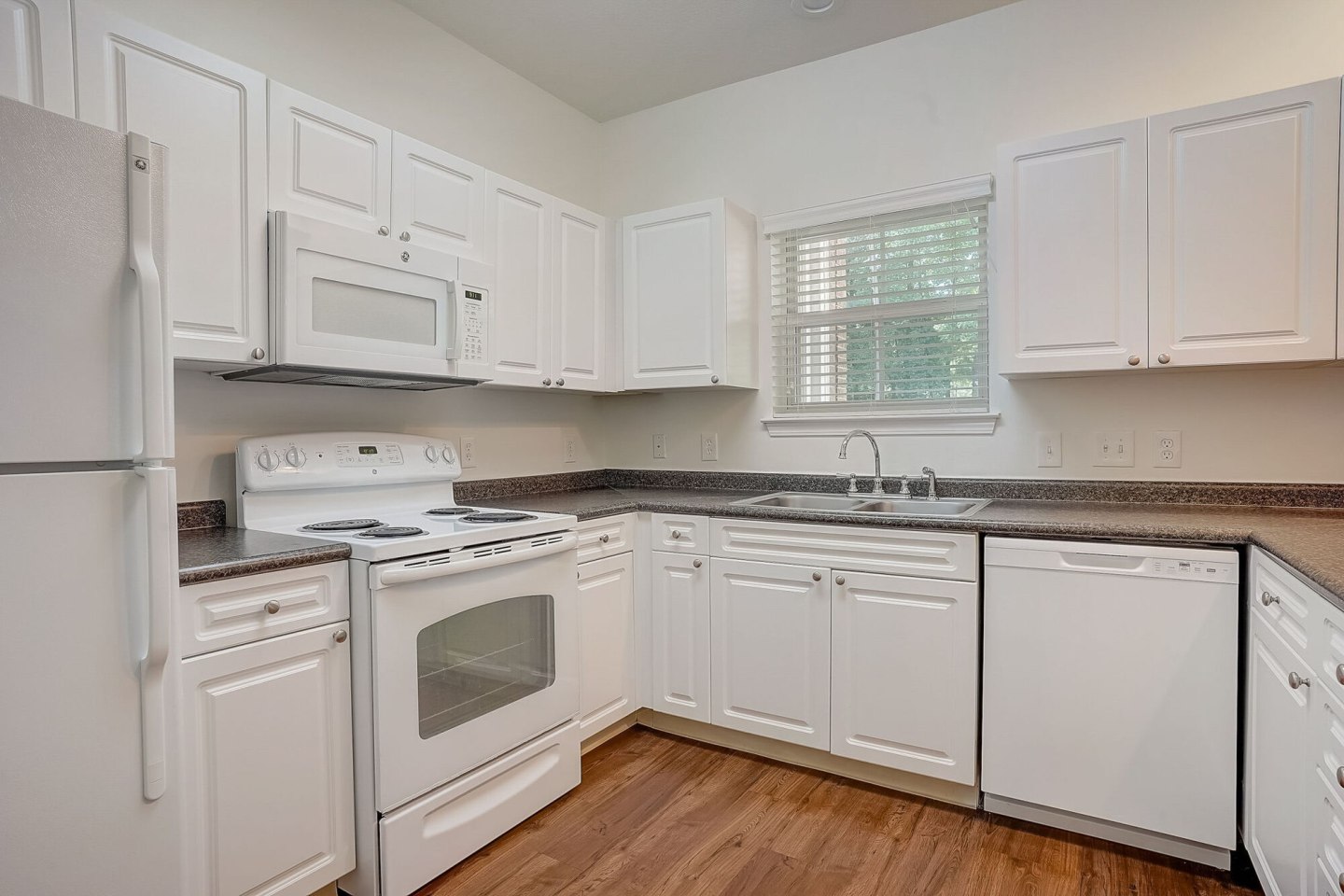 Providence Park Apartments Image 38