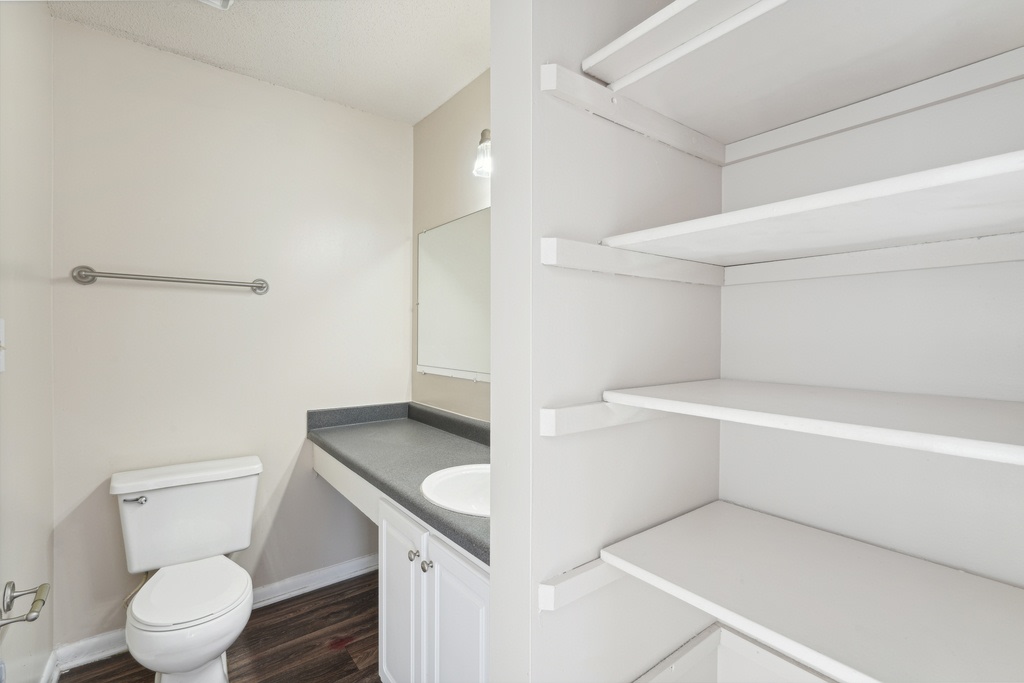 Cypress Pointe Apartment Homes Image 26