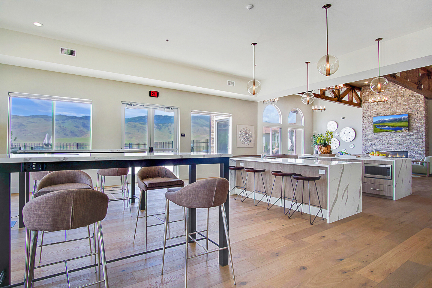 VIDA LUXURY LIVING Image 3