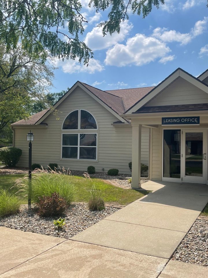 Covington Square on Vale Park Image 2