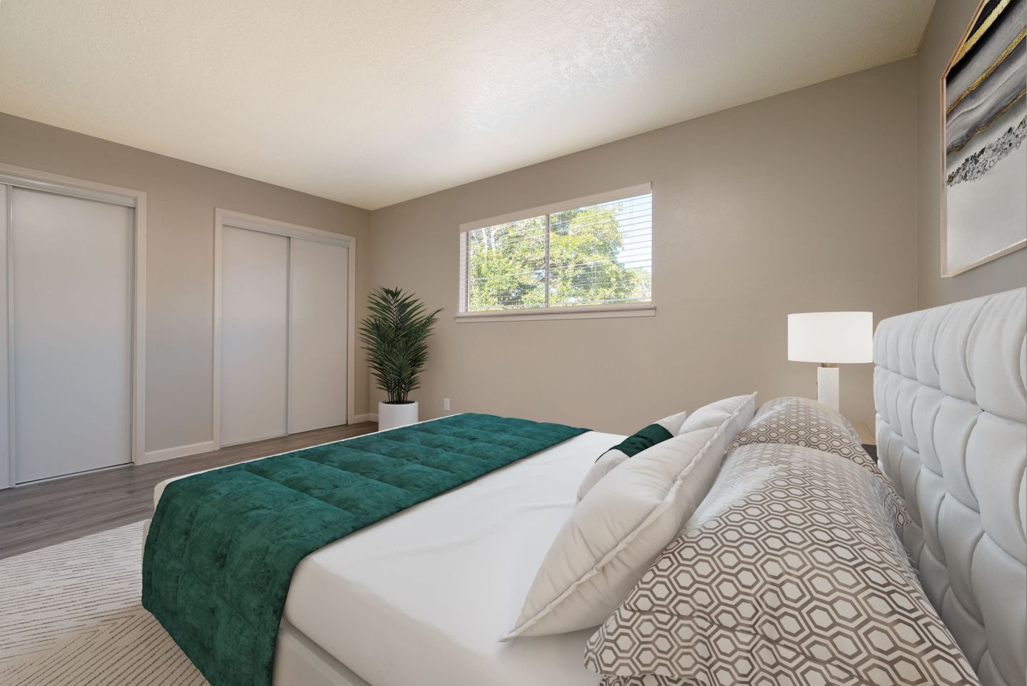 Monterey Manor Image 5