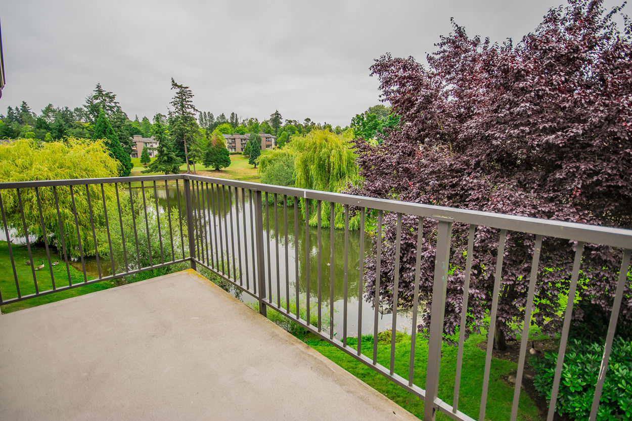 The Fairways Apartments Image 41