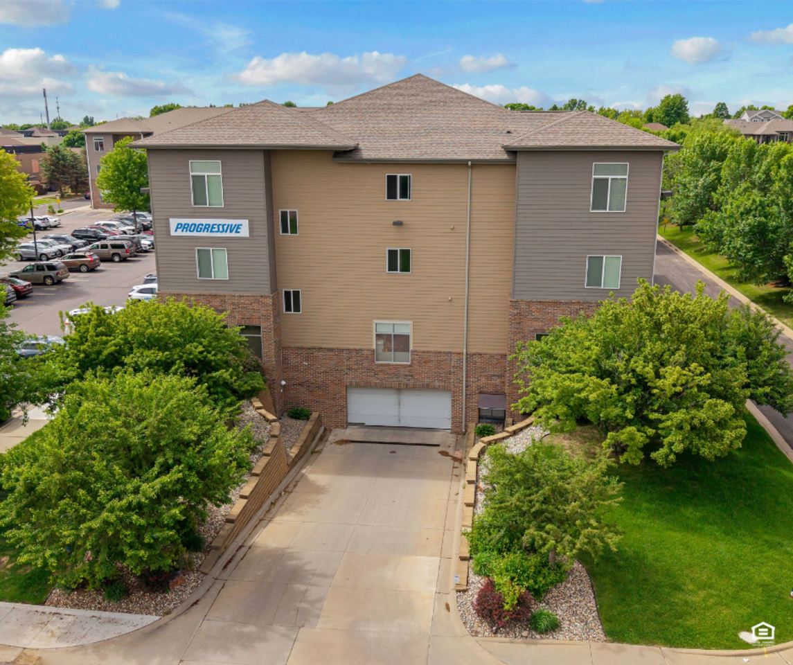 MacArthur Square Apartments Image 18