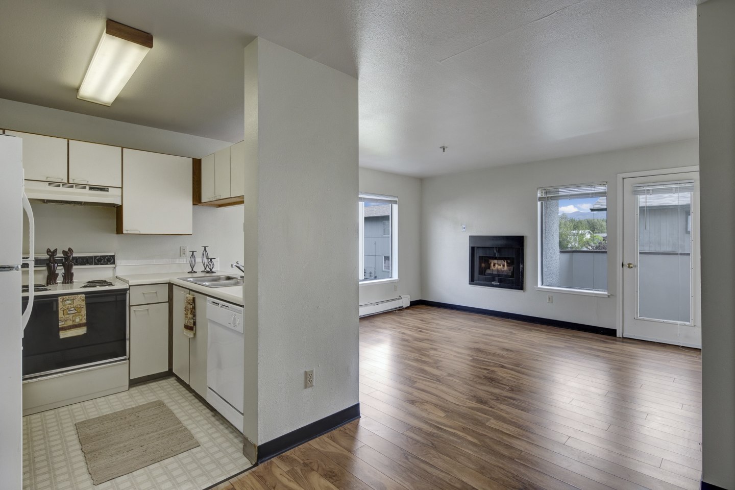 Silver Ridge Apartment Homes Image 2