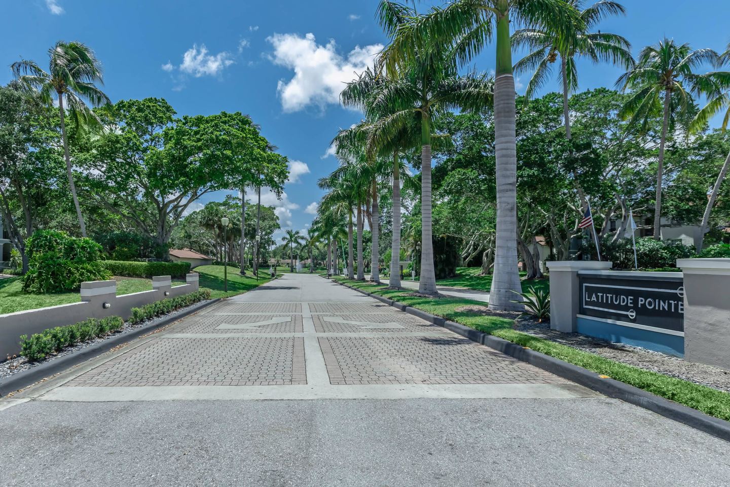 Latitude Pointe Image 25