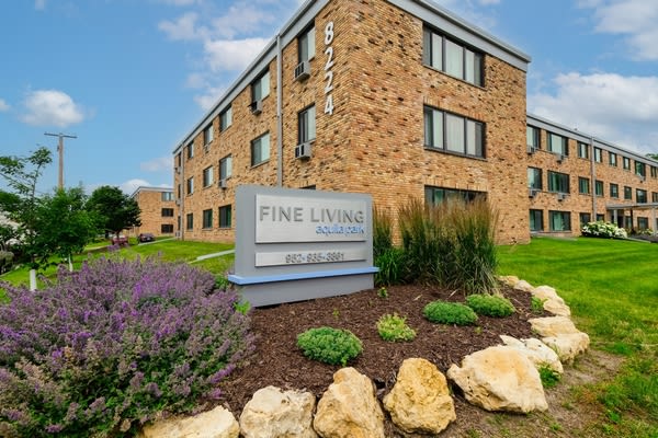Aquila Park & Royal Park Apartments Image 1