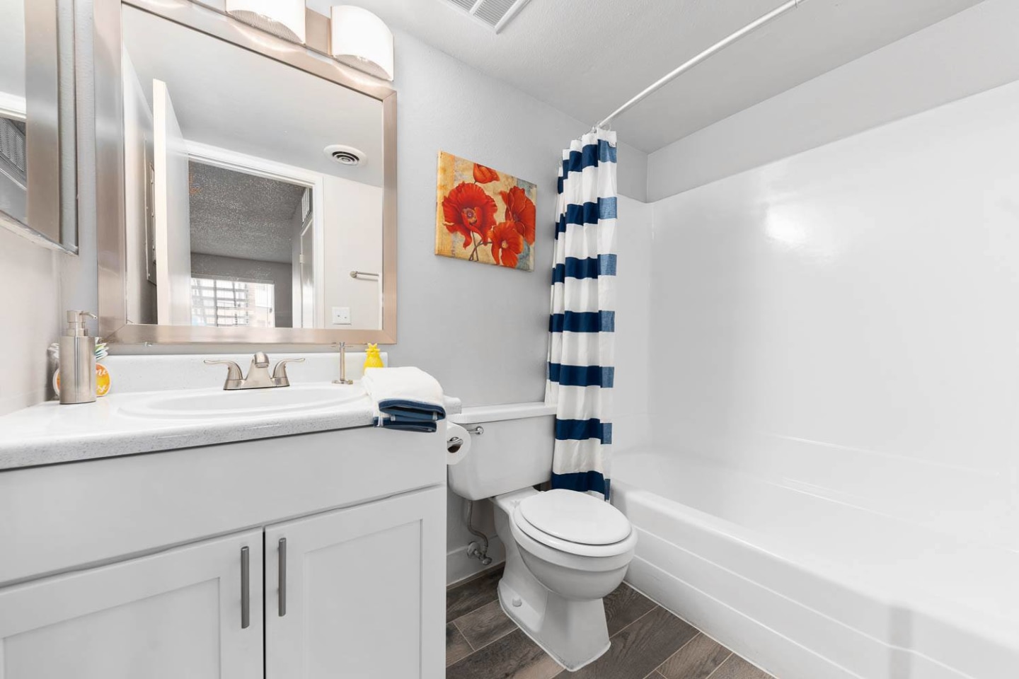 The Enclave Apartment Homes Image 7