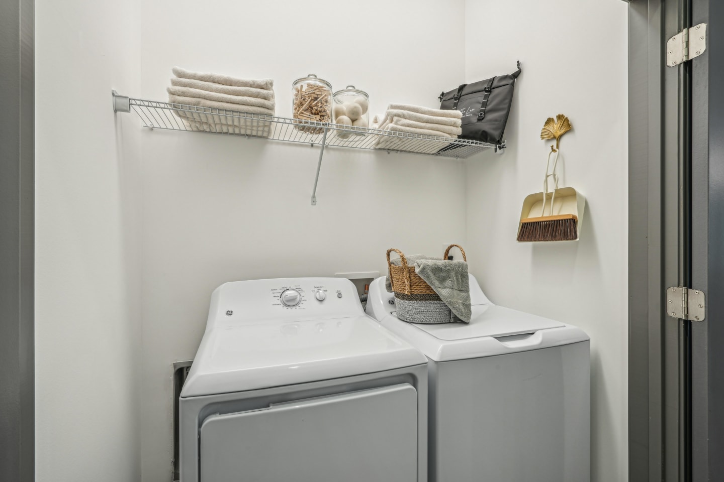 The Leo - 55+ Active Adult Apartment Homes Image 9