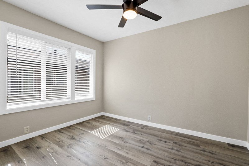 Huntington Manor Homes Image 9