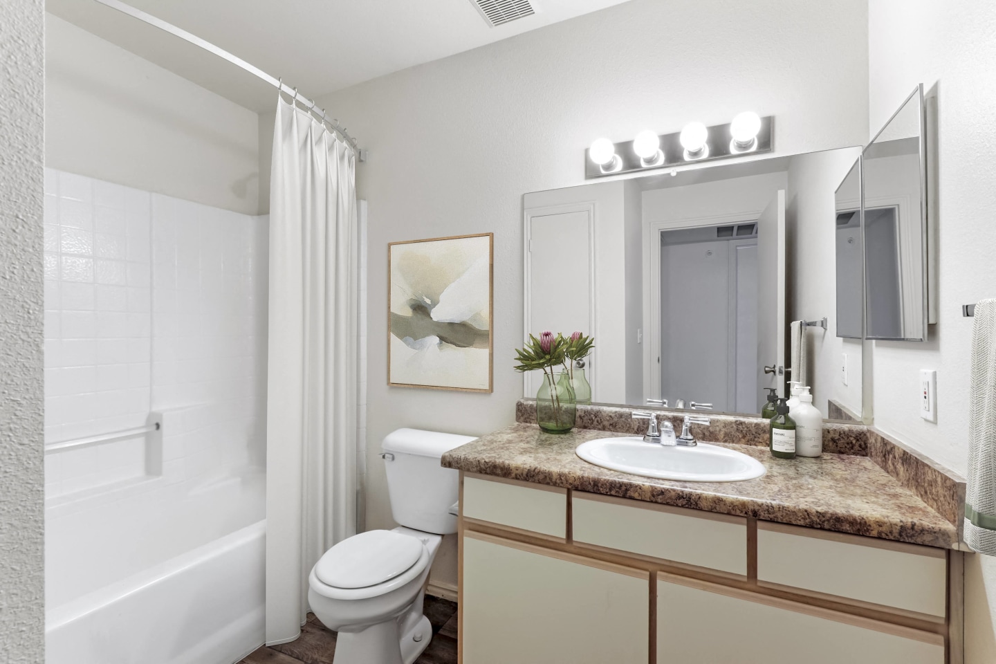 Maison's Landing Image 4