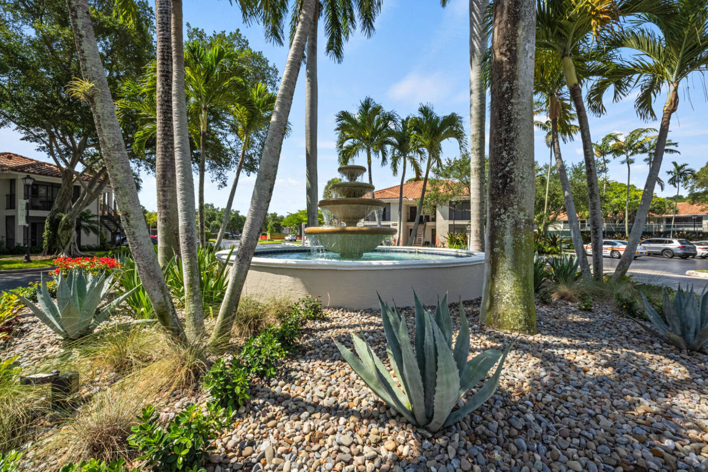 Mizner Court Image 11