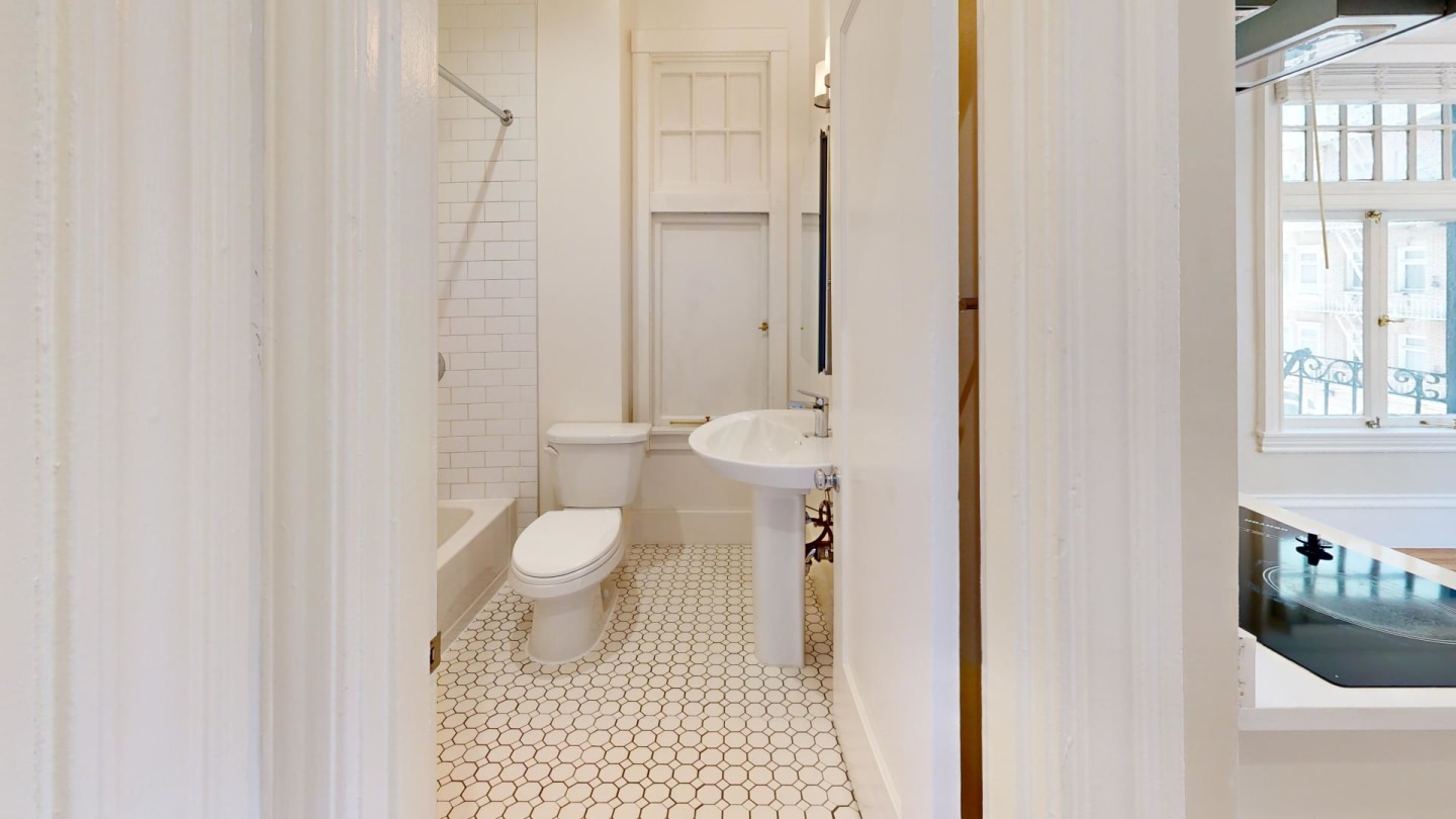 676 Geary St Image 12