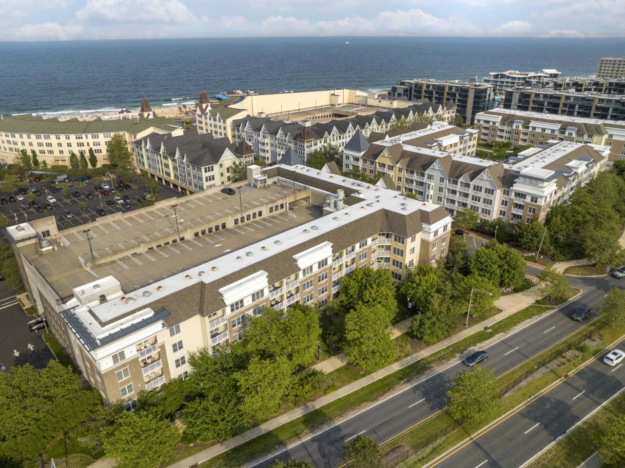 Pier Village Image 4