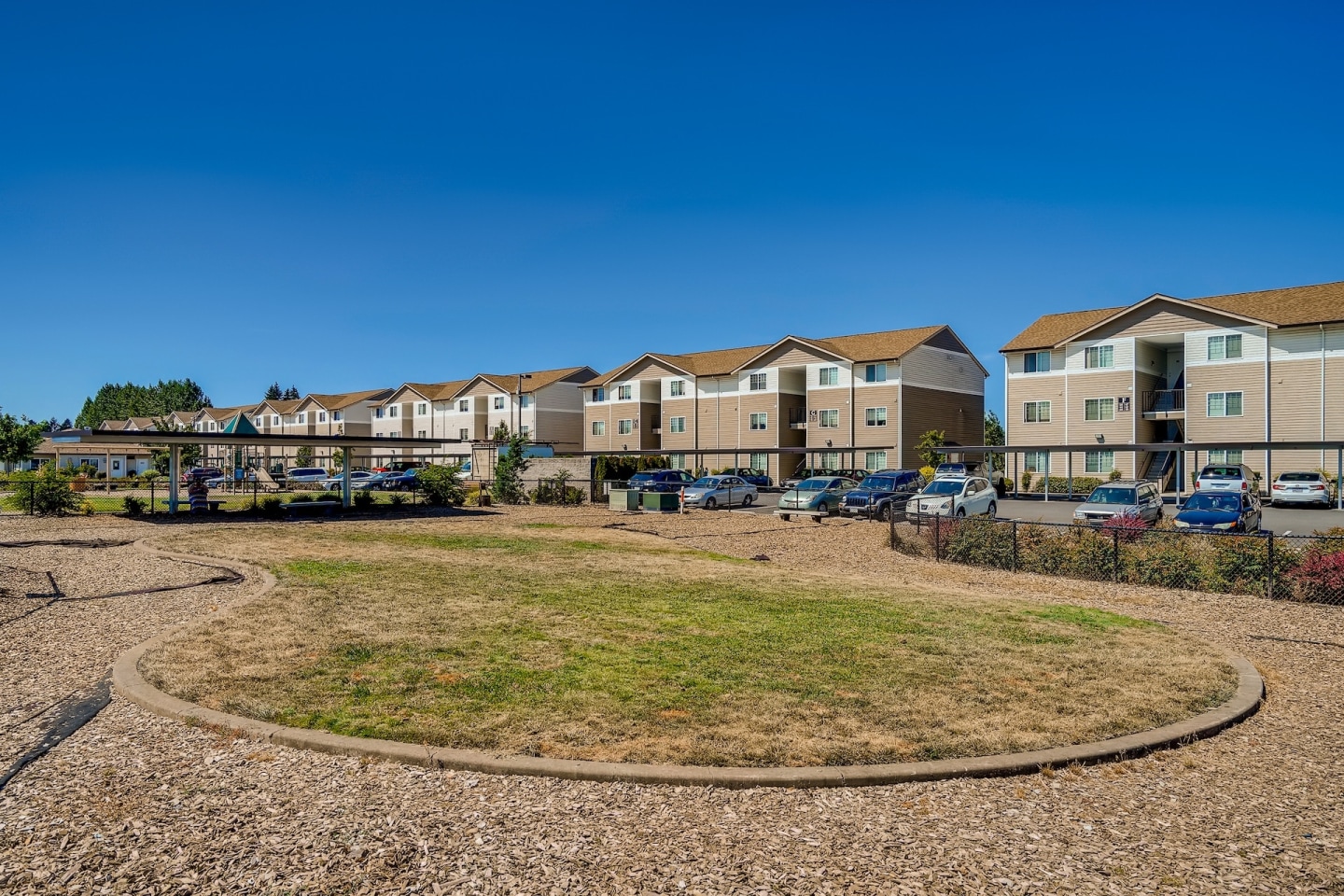 Fountain Village Apartment Homes Image 16