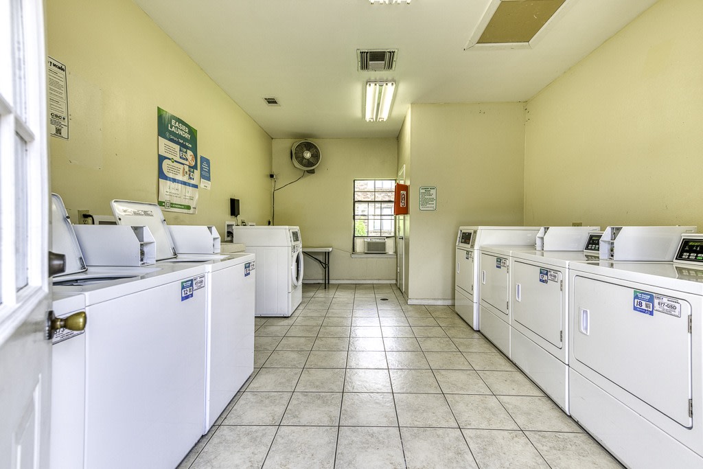 Briarwood Condominiums Image 30
