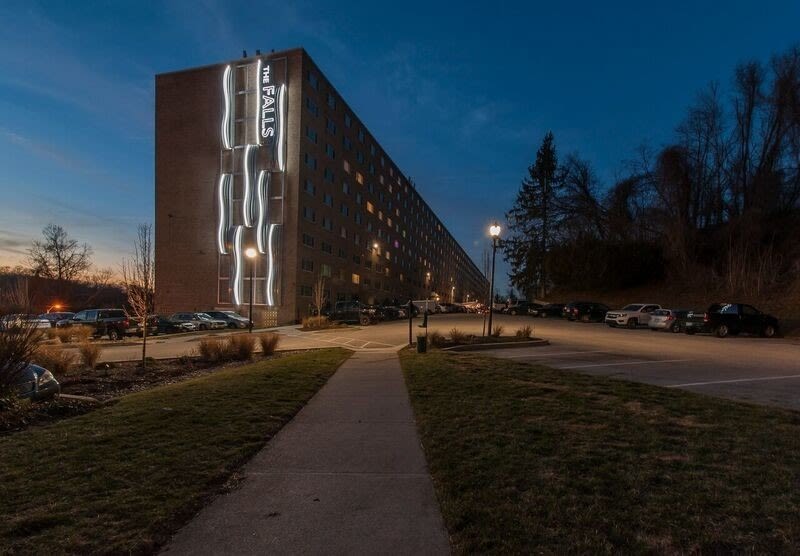 The Falls at Roland Park Apartments Image 10