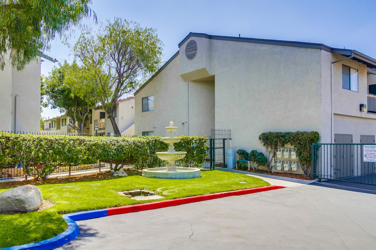 Harbor Cliff Apartments Image 4
