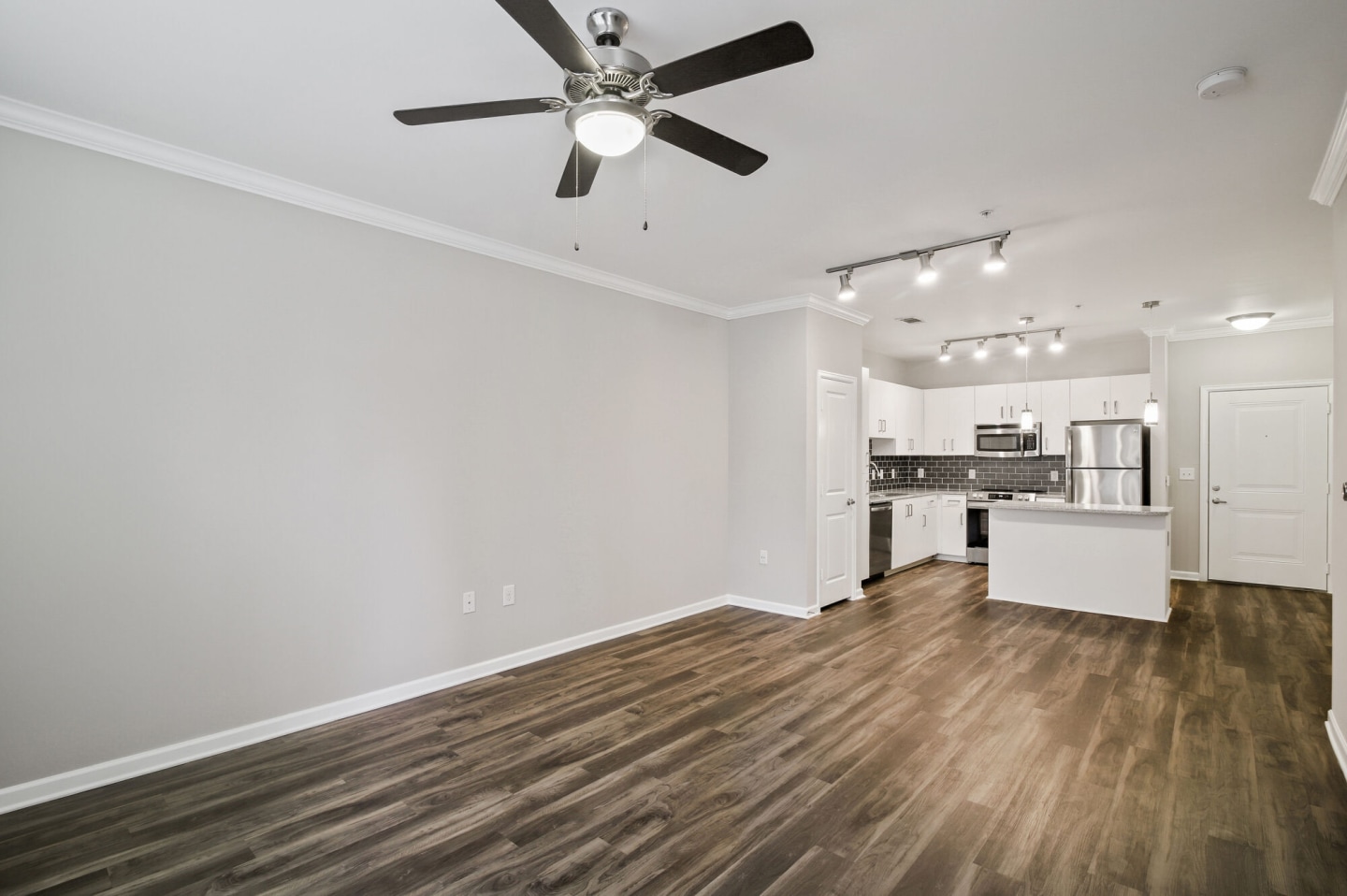1105 Town Brookhaven Image 13