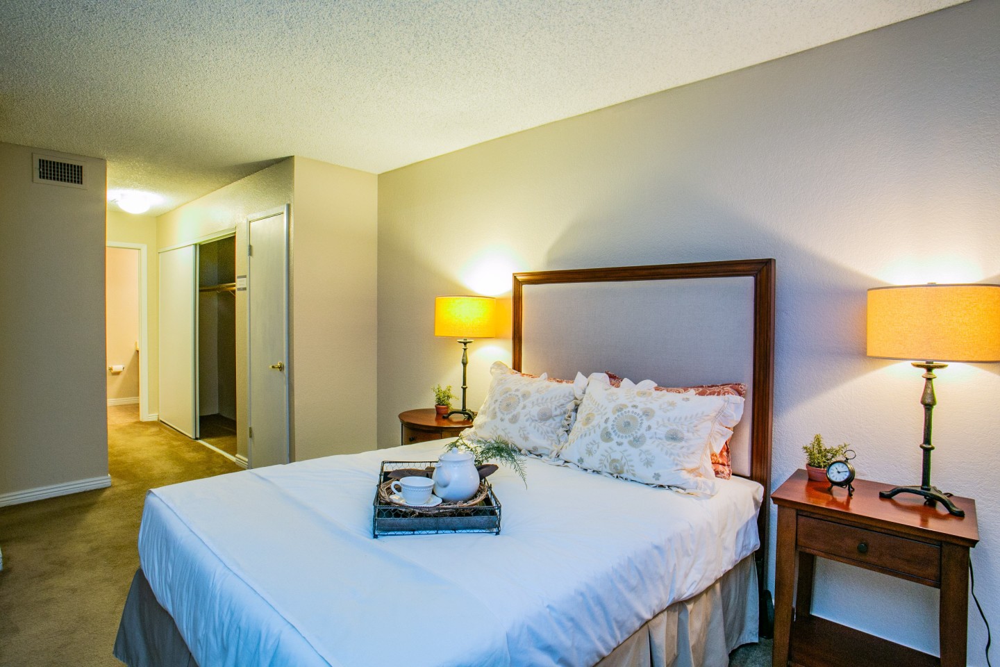 The Vistas Apartment Homes Image 18