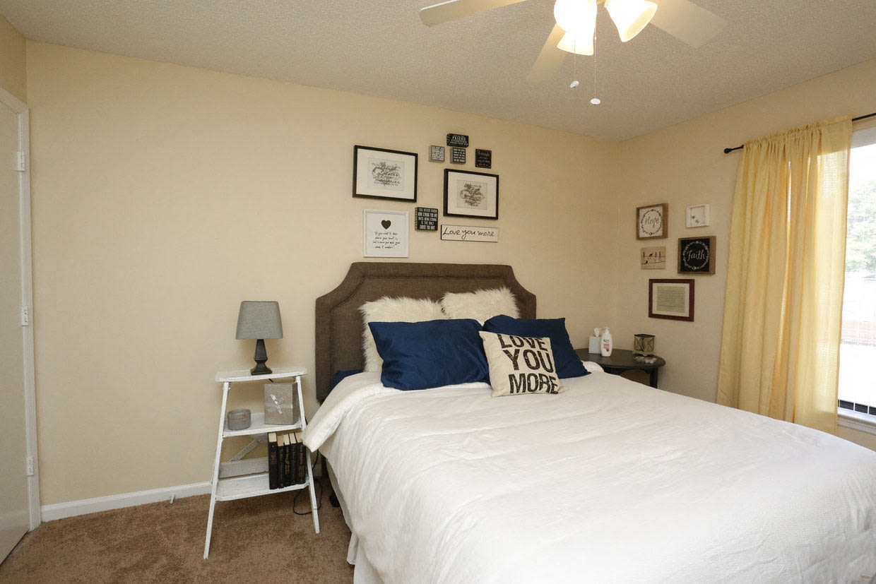 Briarwood Condominiums Image 9