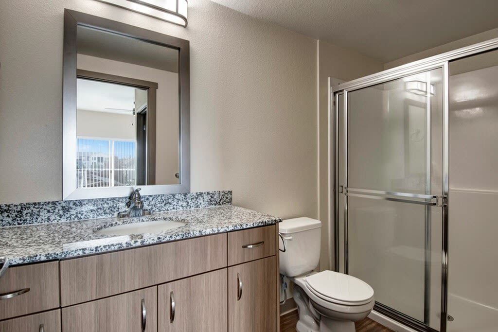 Bellevue Crossing Image 3
