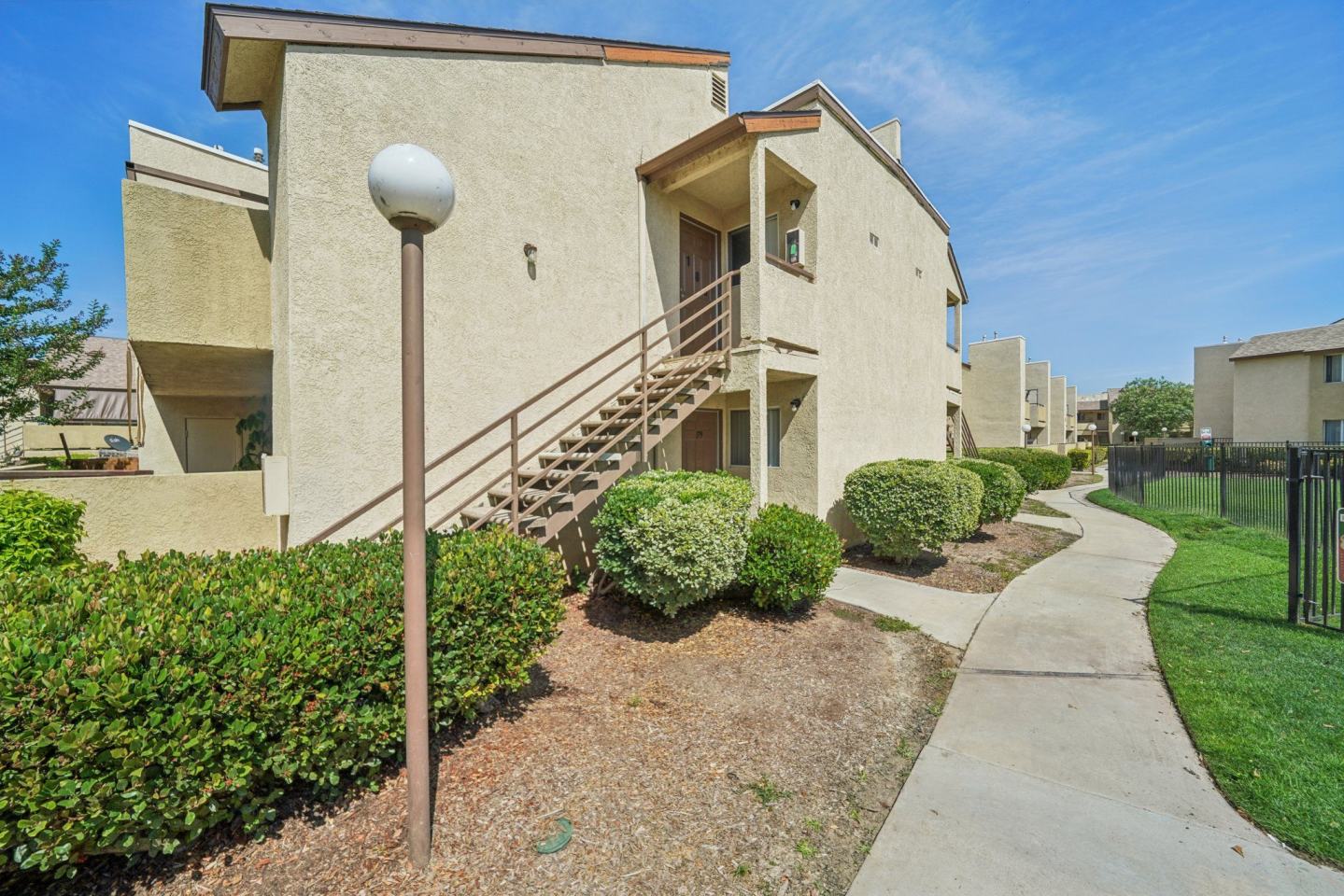 Peppertree Place Apartments Image 6