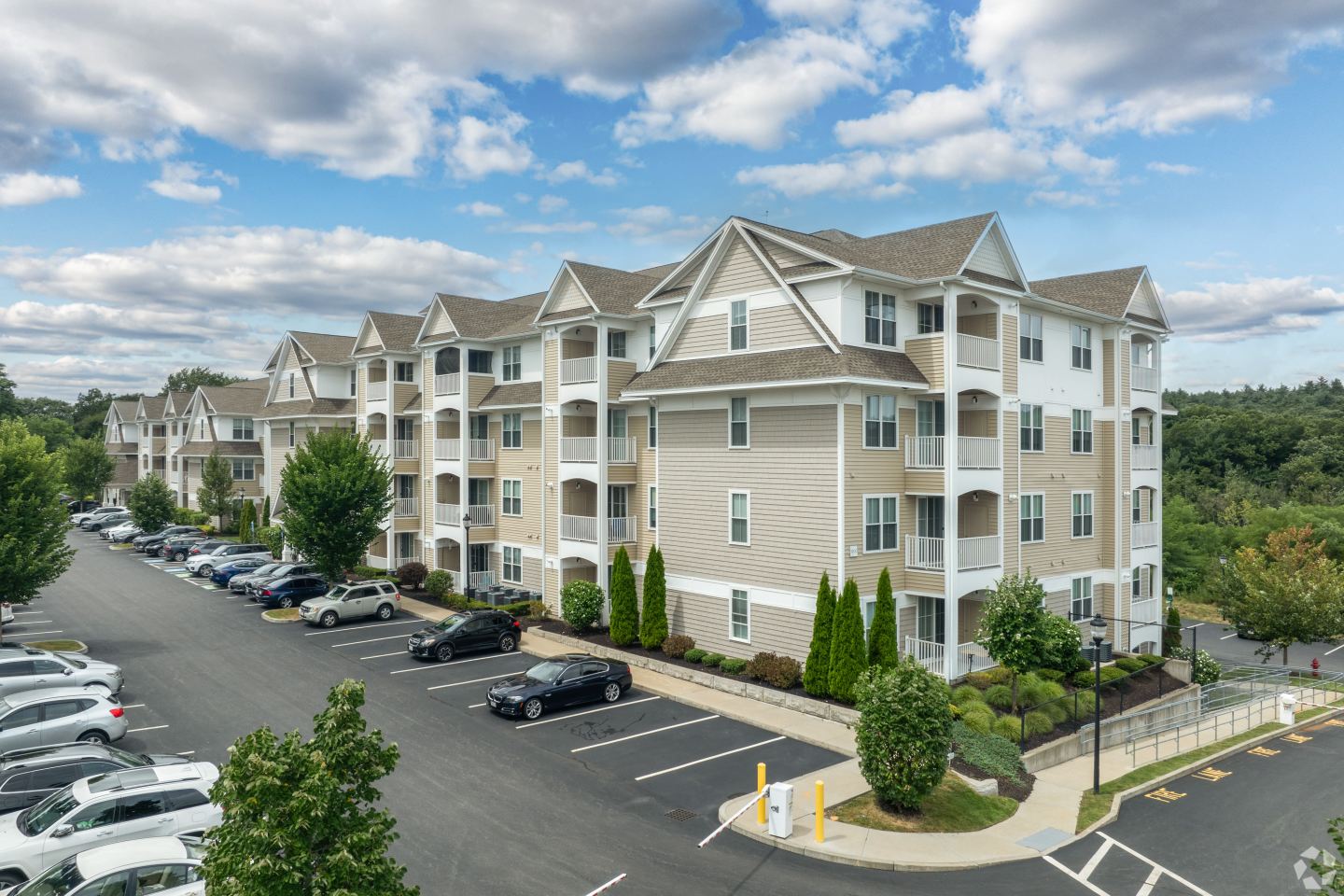 The Residences at Great Pond Image 18
