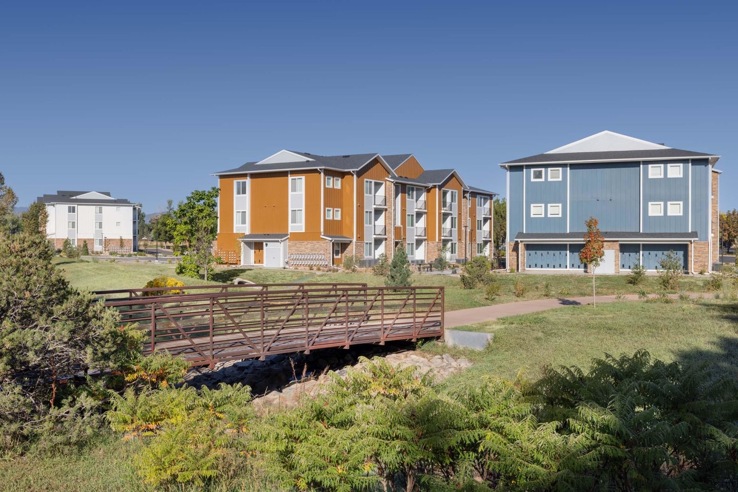 Rendezvous Trail Apartments Image 2
