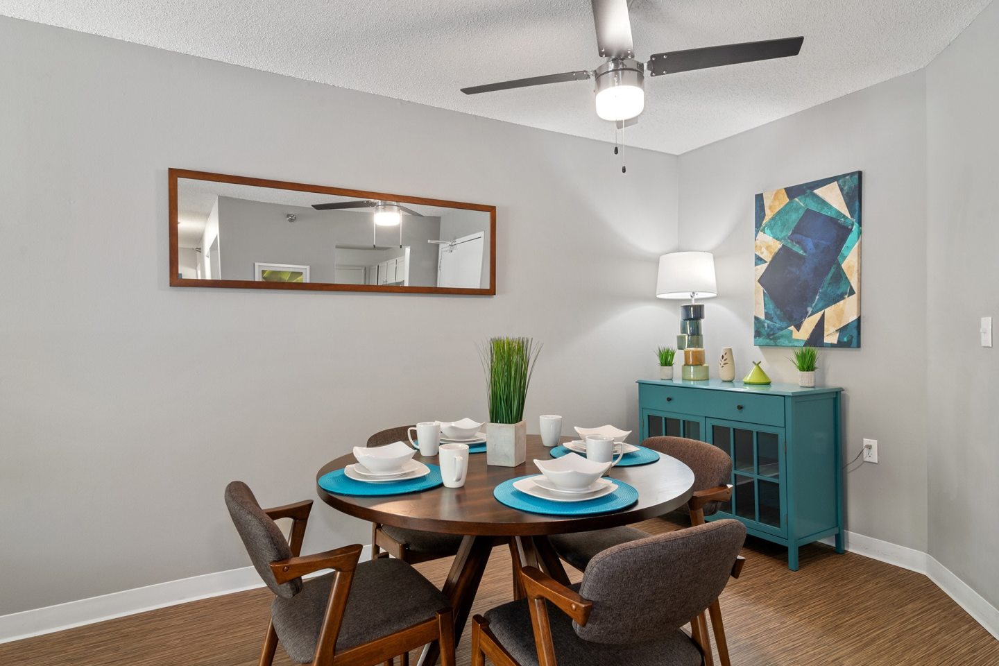 Twelve 501 Apartment Homes Image 8