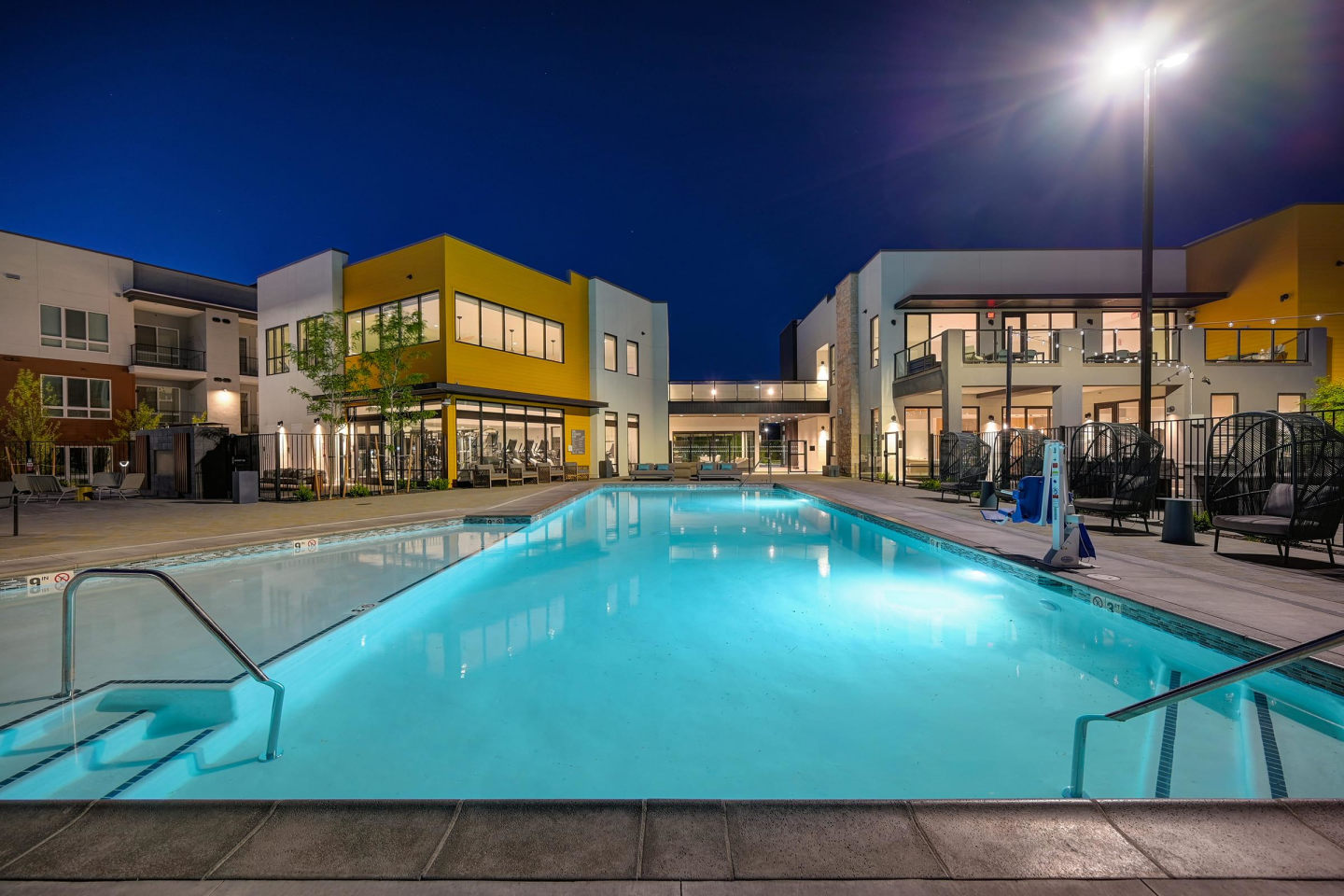 Halcyon Apartments Image 45