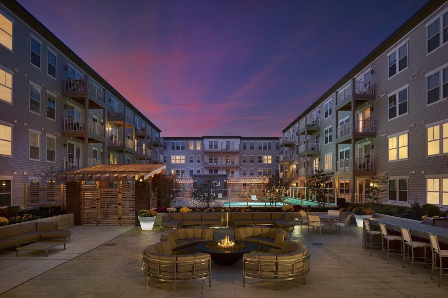 Chestnut Square Image 22