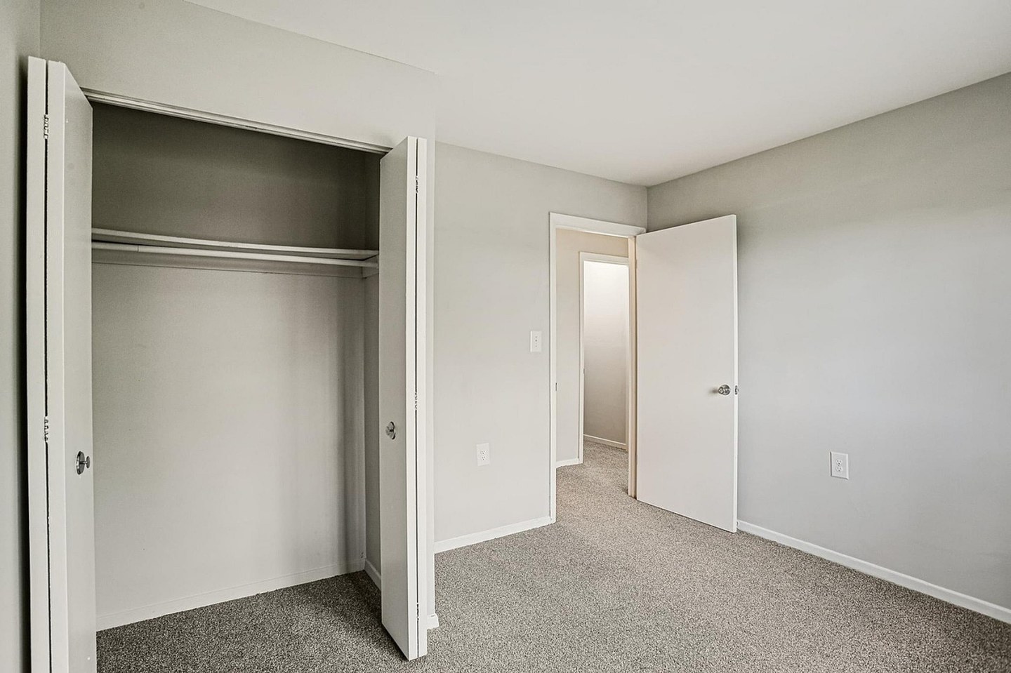 Meadow Creek Apartments Image 8