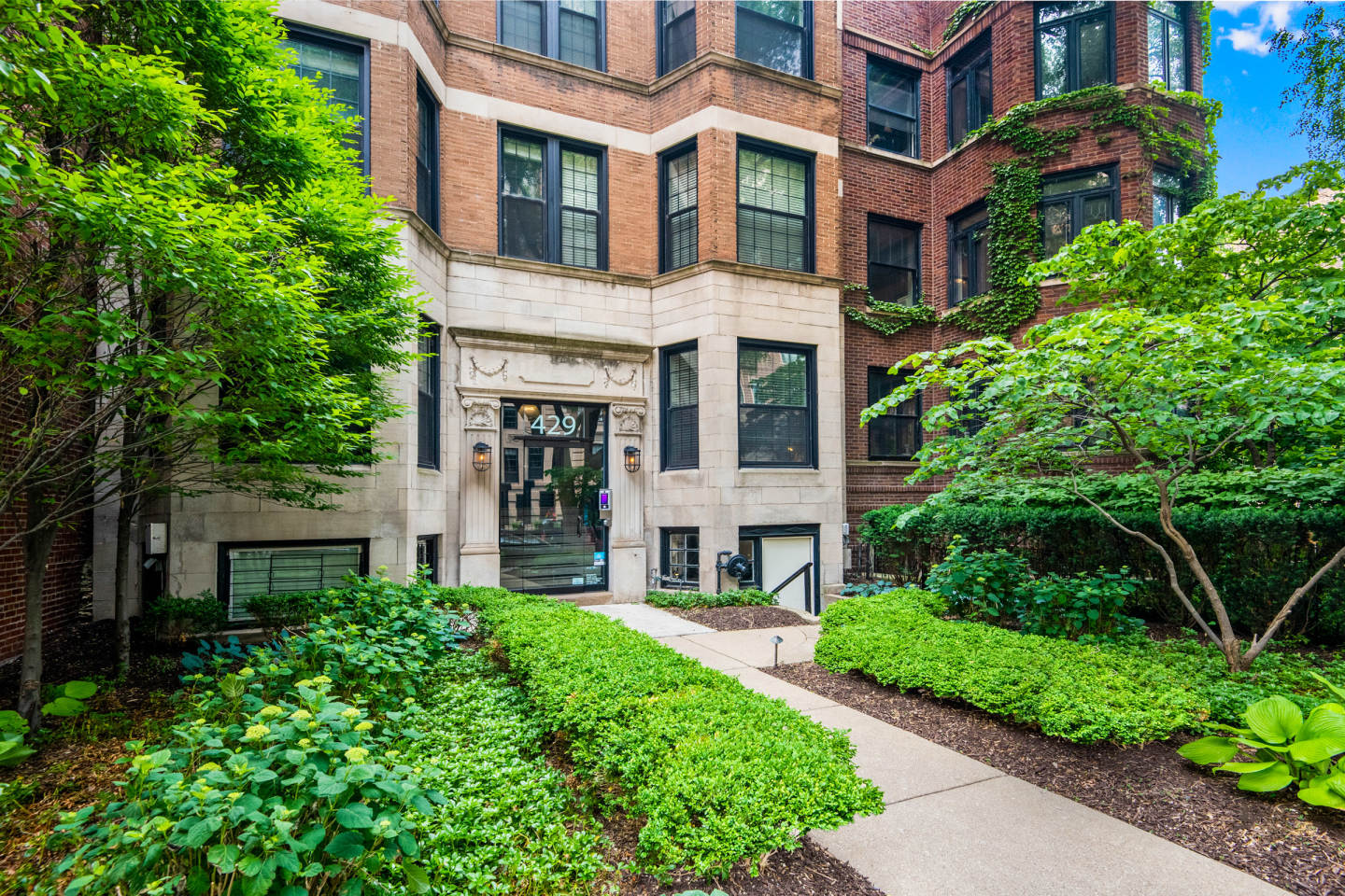 429 West Melrose Image 2