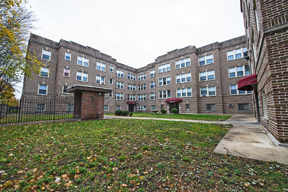 7930 S Ingleside East Chatham Apartments Image 23