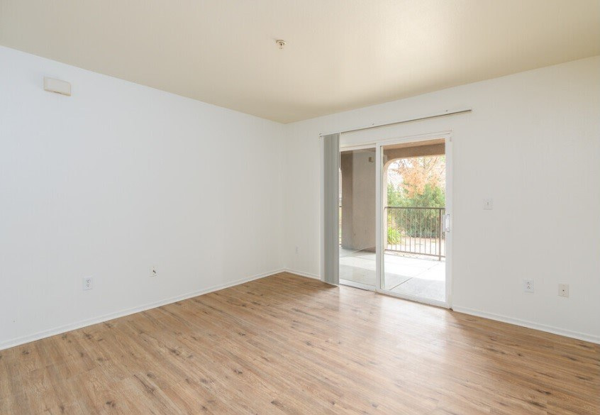 Twin Palm Apartments Image 19